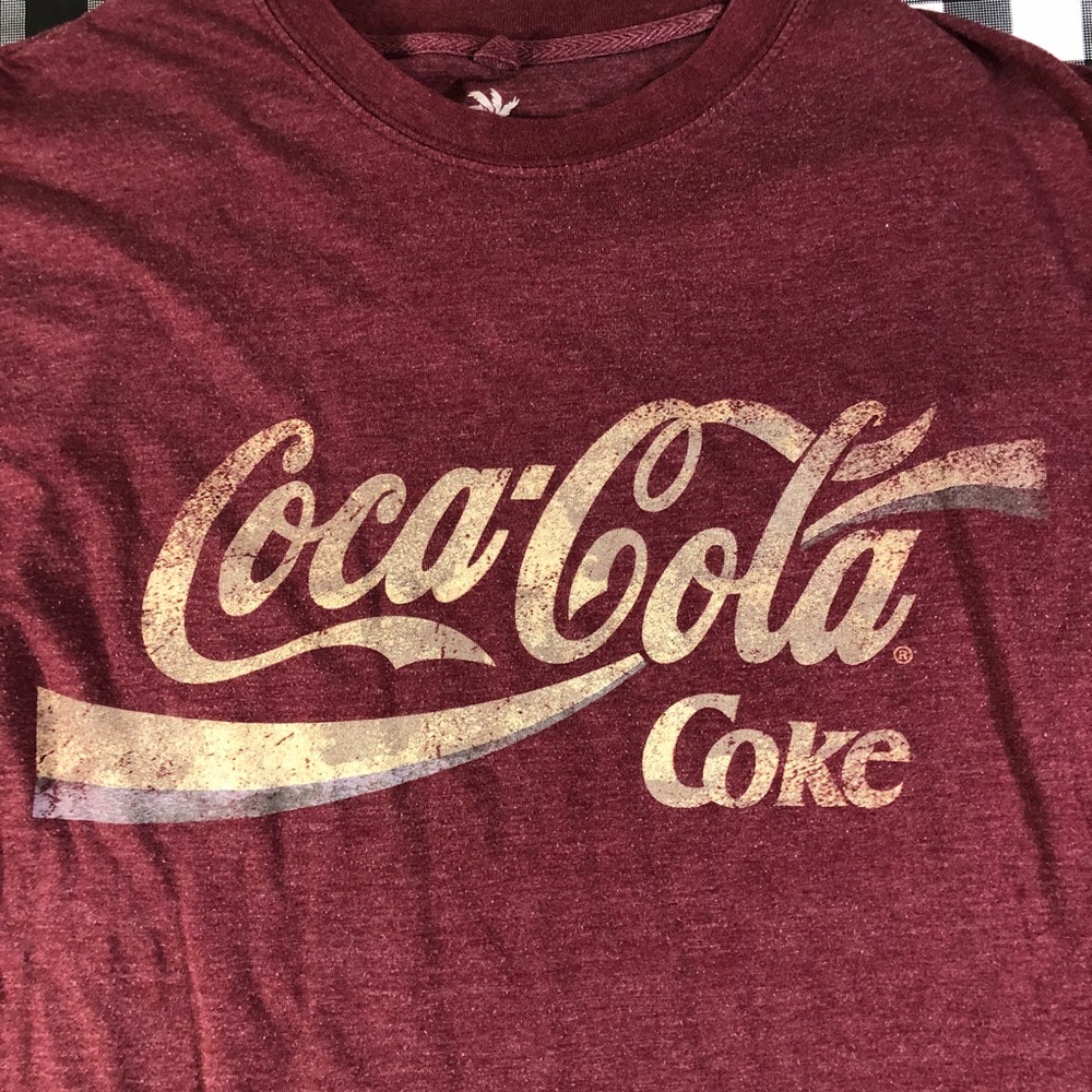 Coca Cola Newport Blue Coke Drink Soda T shirt - Picture 2 of 4